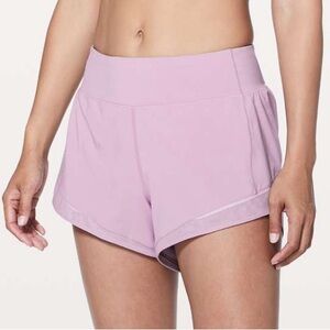 Women’s Lululemon Gait Keeper Short 3.5" in Violetta - Size 6
